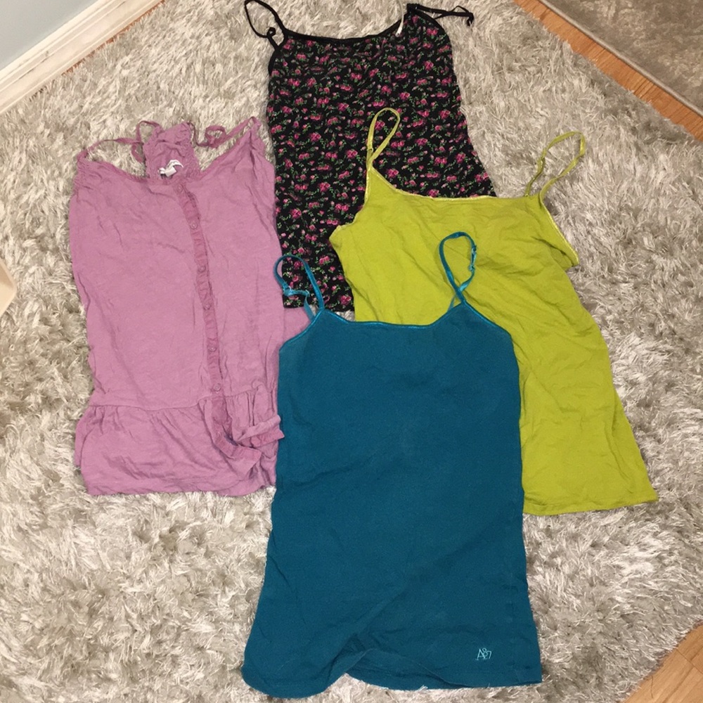 Lot of cami’s/spaghetti strap tank tops